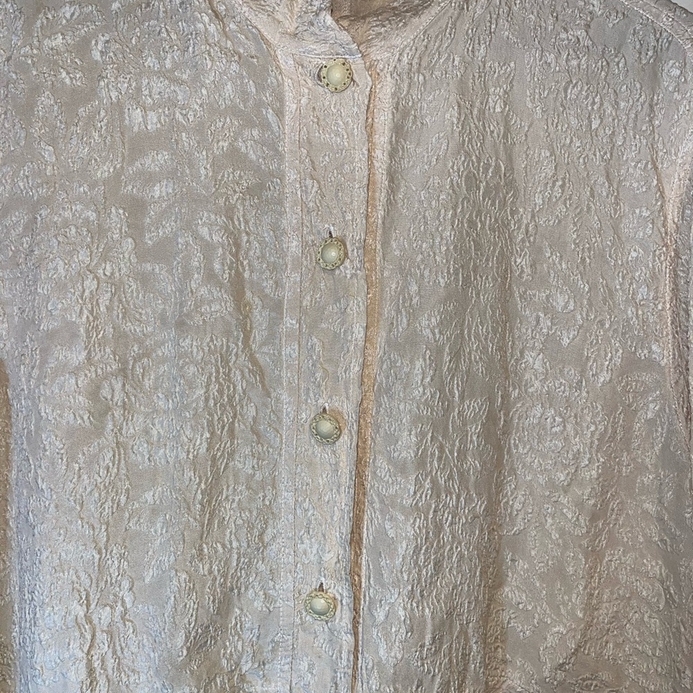Uru Elegant Cream Button-Up Blouse 100% Silk - Picture 3 of 7